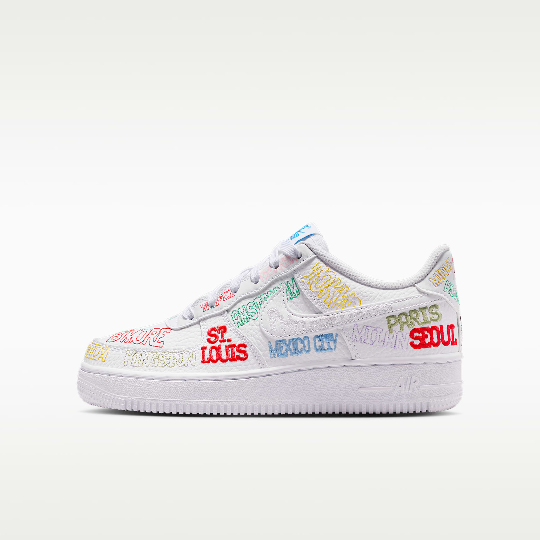 ☆新品未使用☆NIKE エアフォース1 lv8 Jr.シューズ NIKE公式】Nike エア フォース 1 LV8 3 ジュニアシューズ.オンライン